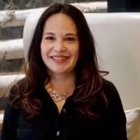 알렉산드라 휘팅턴(Alexandra Whittington)