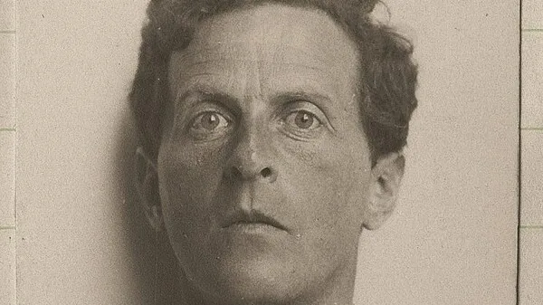                                    철학자 루드비히 비트겐슈타인(Ludwig Wittgenstein)                    (출처: https://commons.wikimedia.org/wiki/File:Ludwig-Wittgenstein-portrait.jpg)